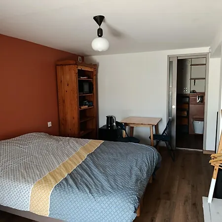 Studio Terracotta 3*
